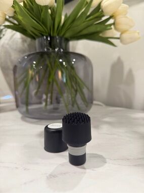 New without box Therabody Micro-point Plus Attachment